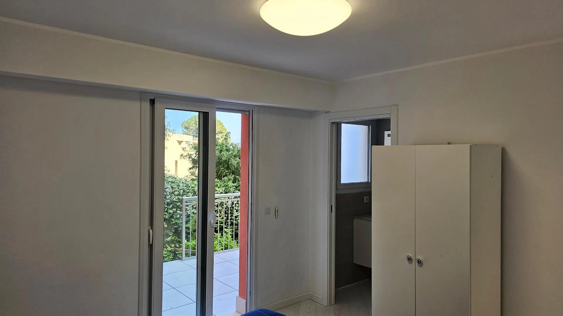 The Blue House, Lovely Apartment In The Cote D'Azur For 6 People مينتون