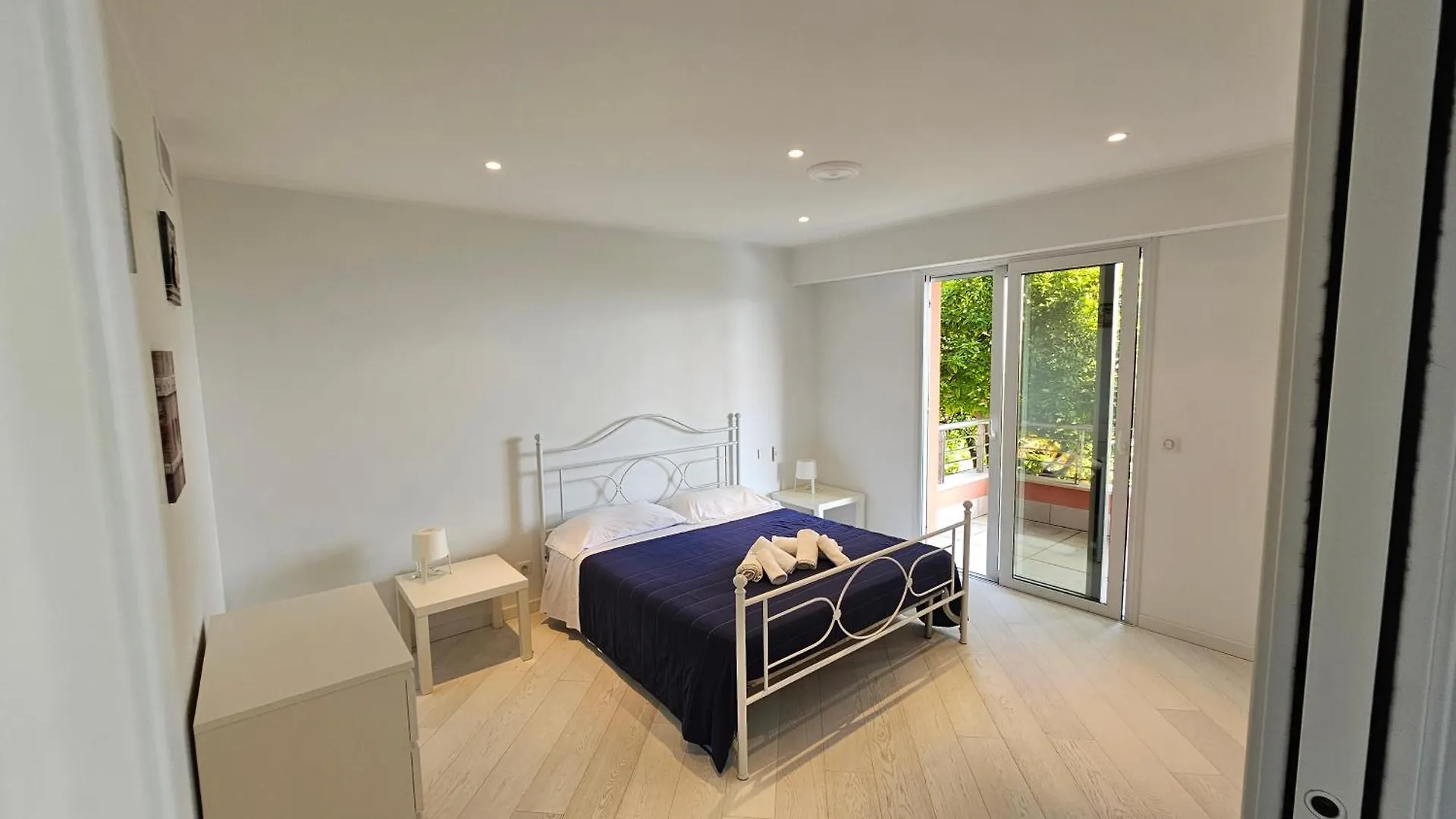 The blue house, lovely apartment in the Côte d'Azur for 6 people Menton France