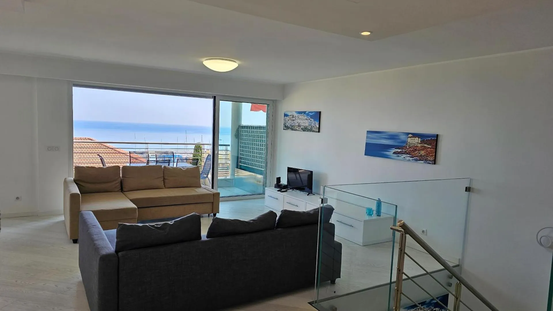 The blue house, lovely apartment in the Côte d'Azur for 6 people Menton